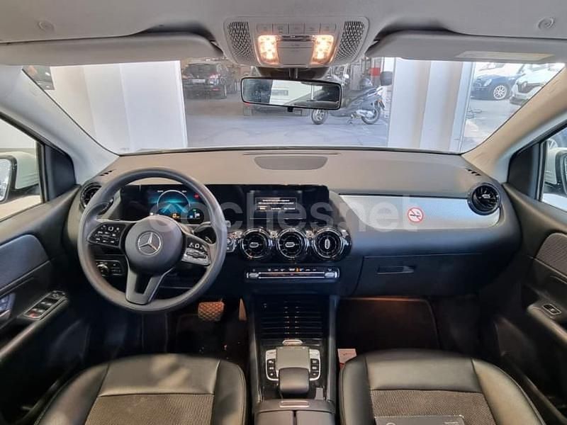 Usado Mercedes B180 116 CV (85 kW) 2019 Blanco Monovolumen