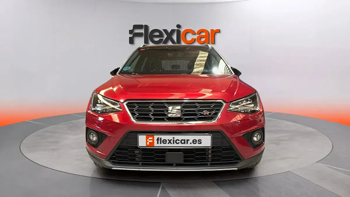 Usado Seat Arona Ecomotive 116 CV (85 kW) 2019 Rojo SUV