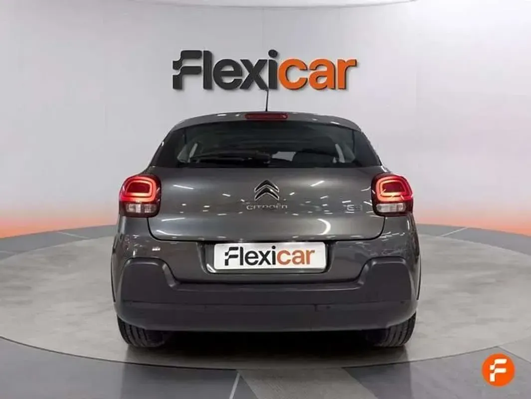 Usado Citroën C3 101 CV (74 kW) 2024 Gris Berlina