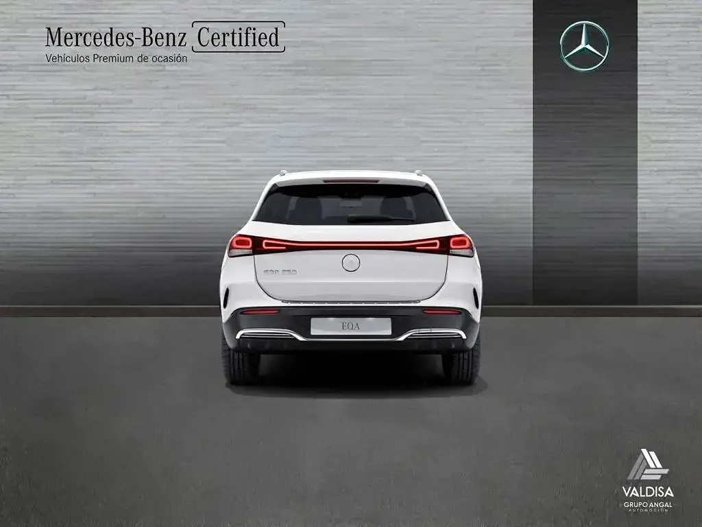 Usado Mercedes EQA250 AMG line 139 kW (190 HP) 2022 Branco SUV