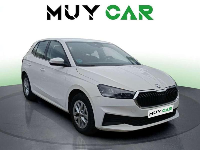 Usado Skoda Fabia Ambition 80 CV (58 kW) 2023 Blanco Utilitario