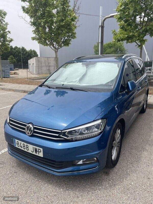 Azul Usado 2017 VW Touran Sportline Monovolumen | 18.000 € (Precio justo) - Imagen 1/4