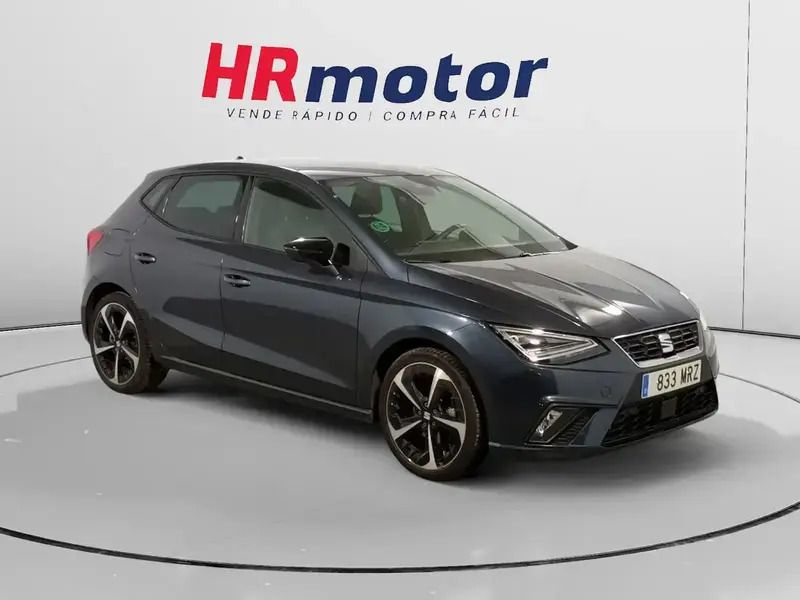 Gris Usado 2024 Seat Ibiza FR Utilitario | 21.110 € (Un poco caro) - Imagen 1/4