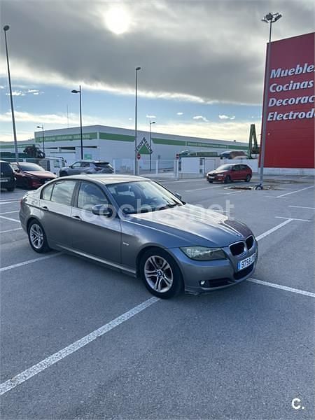 Gris / plata Usado 2009 BMW 320 Berlina | 6800 € (Buen precio) - Imagen 1/4