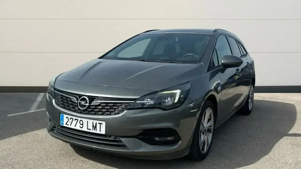 Usado Opel Astra Business Elegance 145 CV (106 kW) 2021 Otro Familiar