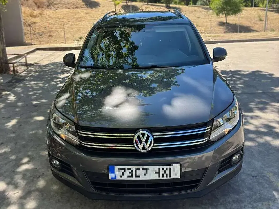 Usado VW Tiguan 110 CV (80 kW) 2014 Gris SUV