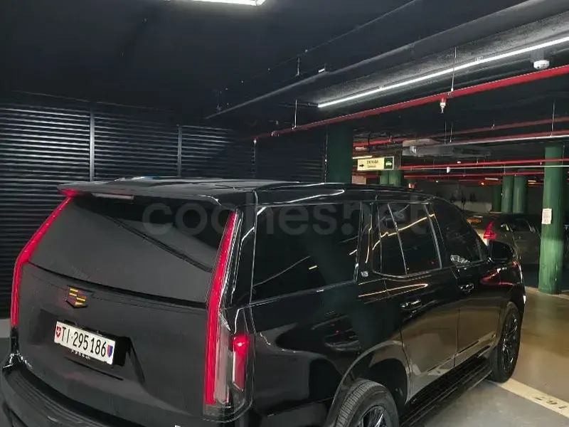 Usado Cadillac Escalade 409 CV (300 kW) 2021 Negro SUV