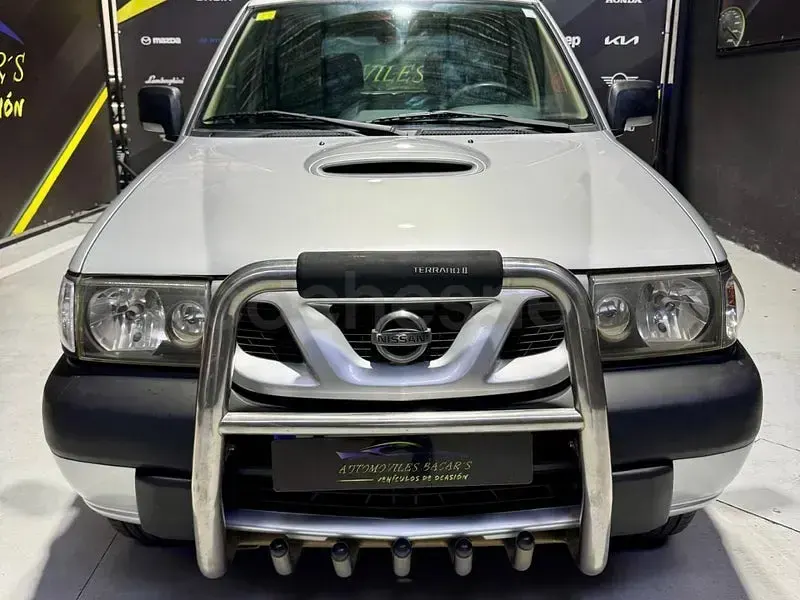 Usado Nissan Terrano 125 CV (91 kW) 2002 Gris / plata SUV