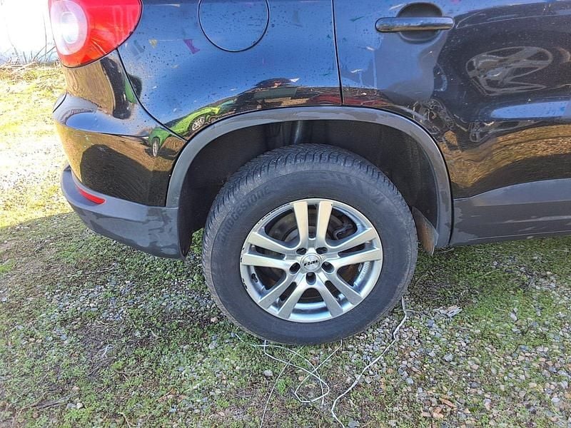 Usado VW Tiguan 170 CV (125 kW) 2008 Negro SUV