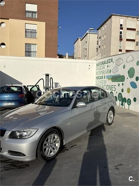 Usado BMW 318 129 CV (94 kW) 2008 Gris / plata Berlina