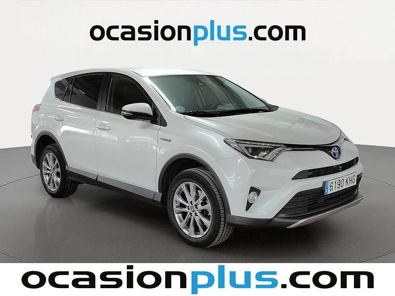 Usado Toyota RAV4 Advance 197 CV (144 kW) 2018 Blanco SUV