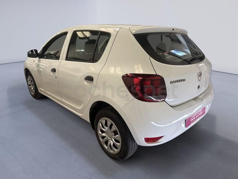 Usado Dacia Sandero Ambiance 73 CV (53 kW) 2017 Blanco Berlina
