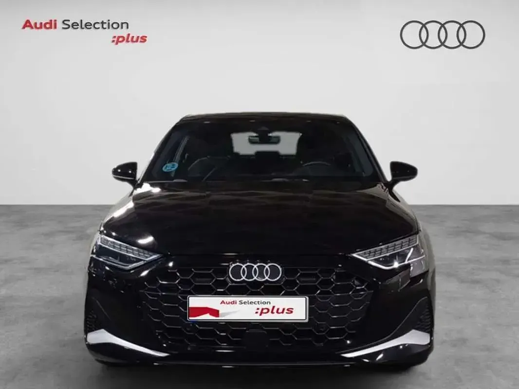 Usado Audi A3 Sportback Advanced Plus 116 CV (85 kW) 2024 Negro Utilitario