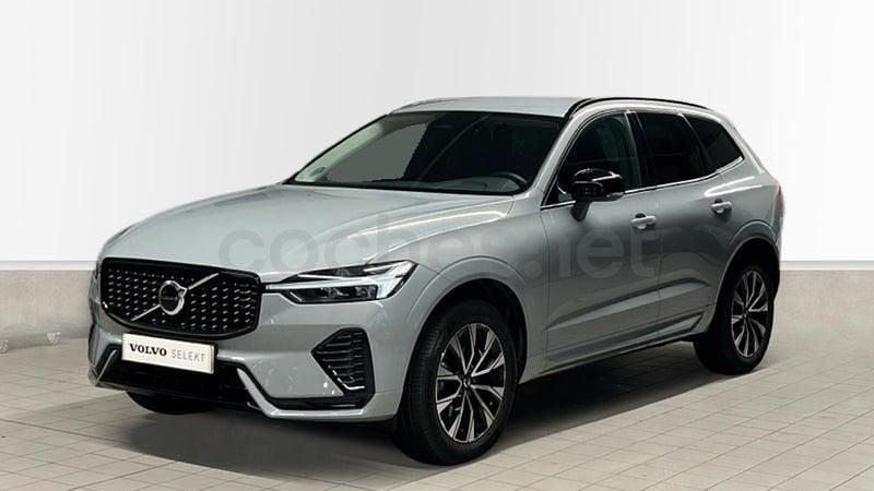 Usado Volvo XC60 Plus 250 CV (183 kW) 2025 Gris / plata SUV