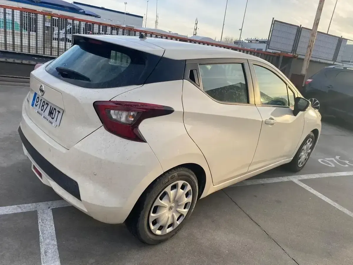 Usado Nissan Micra Acenta 92 CV (67 kW) 2023 Blanco Berlina