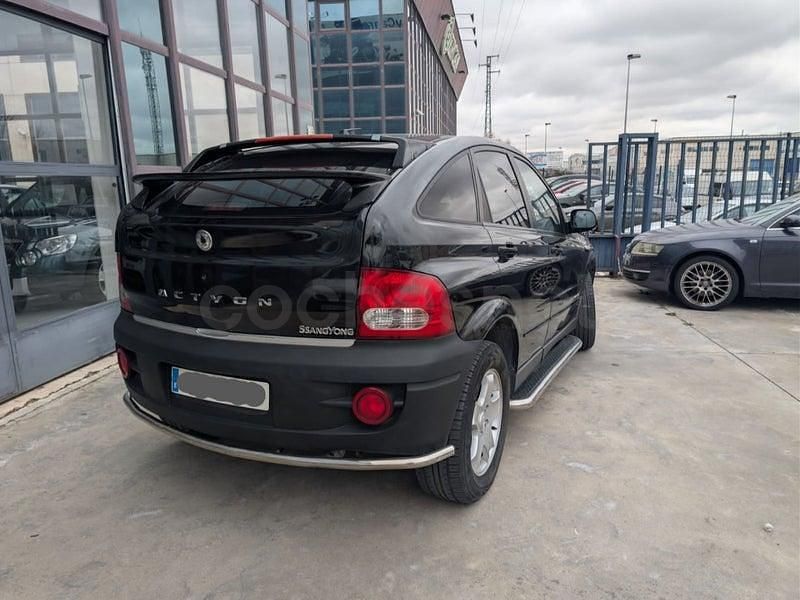Usado Ssangyong (KGM) Actyon Limited 141 CV (103 kW) 2008 Negro SUV