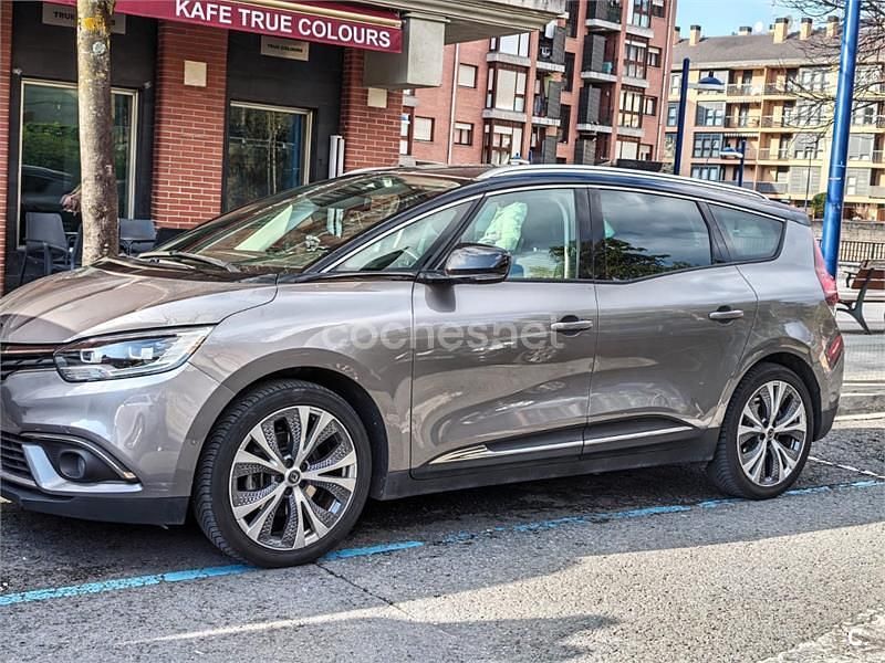 Usado Renault Grand Scénic IV Zen 140 CV (102 kW) 2020 Gris / plata Monovolumen