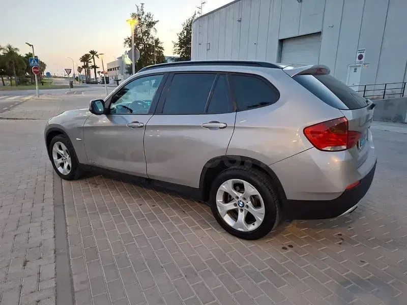 Usado BMW X1 177 CV (130 kW) 2011 Gris / plata SUV