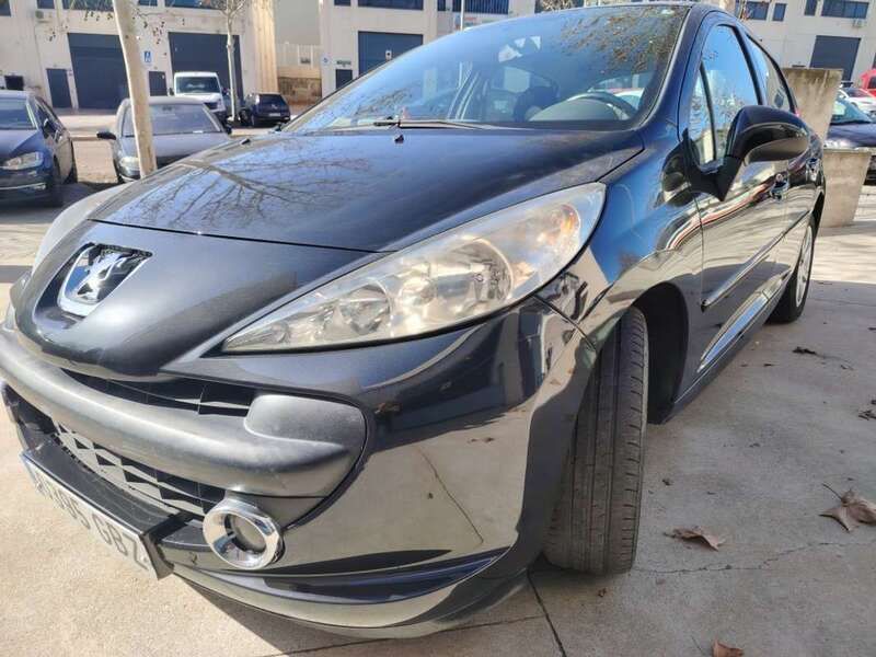 Negro Usado 2008 Peugeot 207 Sport Utilitario | 2499 € (Buen precio) - Imagen 1/4