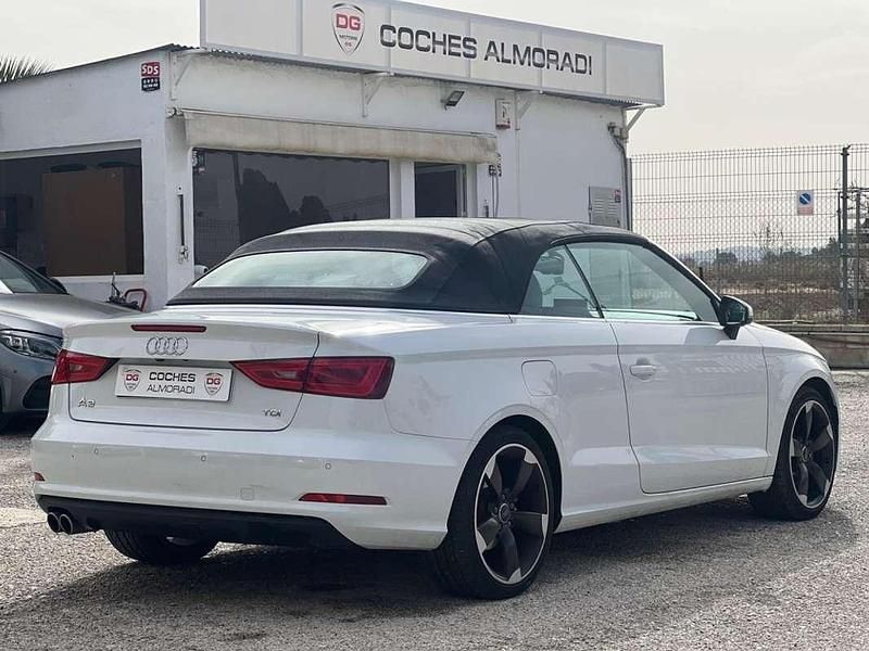 Usado Audi A3 Cabriolet Ambition 150 CV (110 kW) 2015 Blanco Descapotable