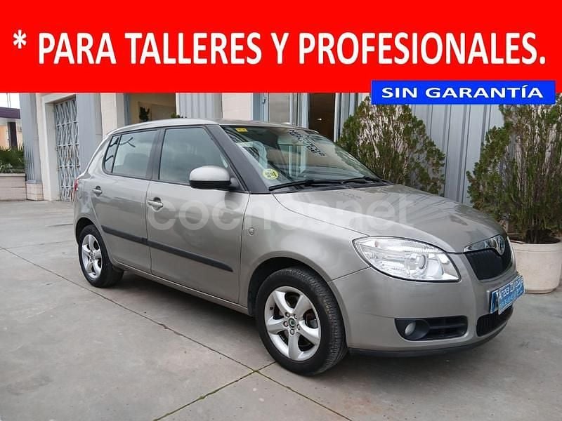 Beige Usado 2007 Skoda Fabia Sport Berlina | 5790 € (Precio justo) - Imagen 1/4