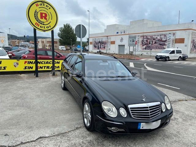 Negro Usado 2006 Mercedes E320 Avantgarde Familiar | 7497 € (Precio justo) - Imagen 1/4