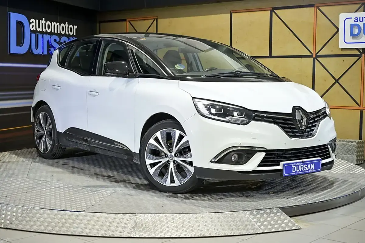 Usado Renault Scénic III Zen 130 CV (95 kW) 2017 Blanco Monovolumen