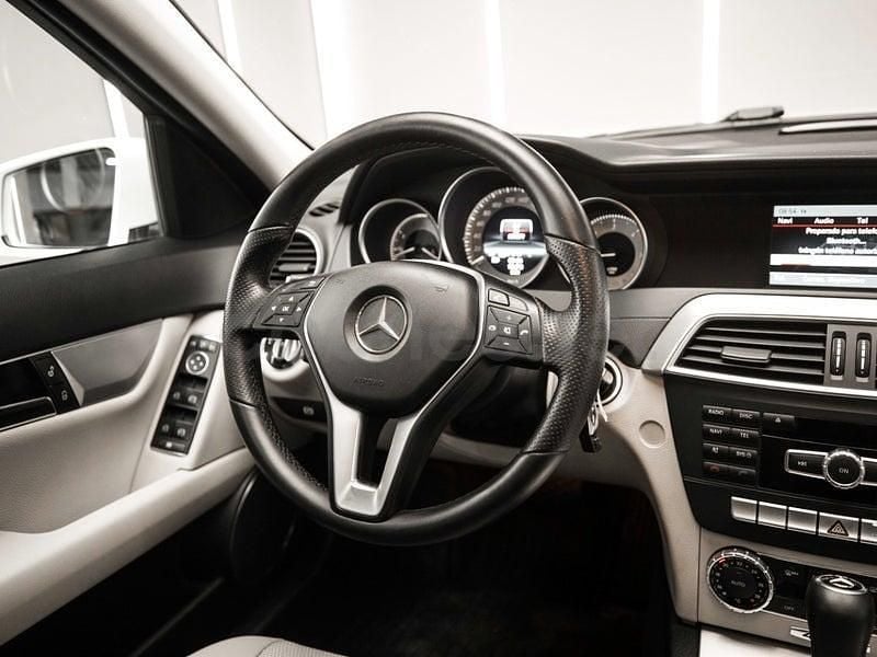 Usado Mercedes C250 Avantgarde 204 CV (150 kW) 2013 Blanco Familiar
