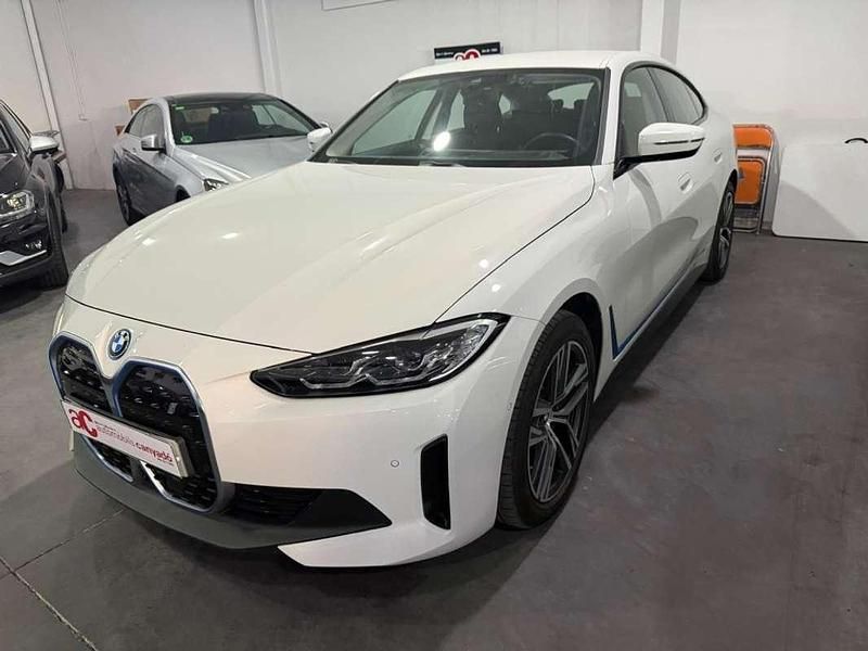 Blanco Usado 2023 BMW i4 Berlina | 42.000 € - Imagen 1/4