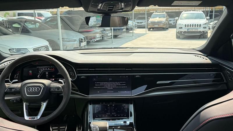 Negro Usado 2023 Audi Q8 Design SUV | 129.990 € - Imagen 1/4