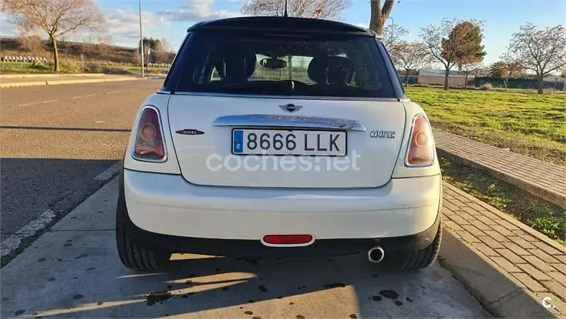 Usado Mini Cooper 116 CV (85 kW) 2007 Blanco Utilitario