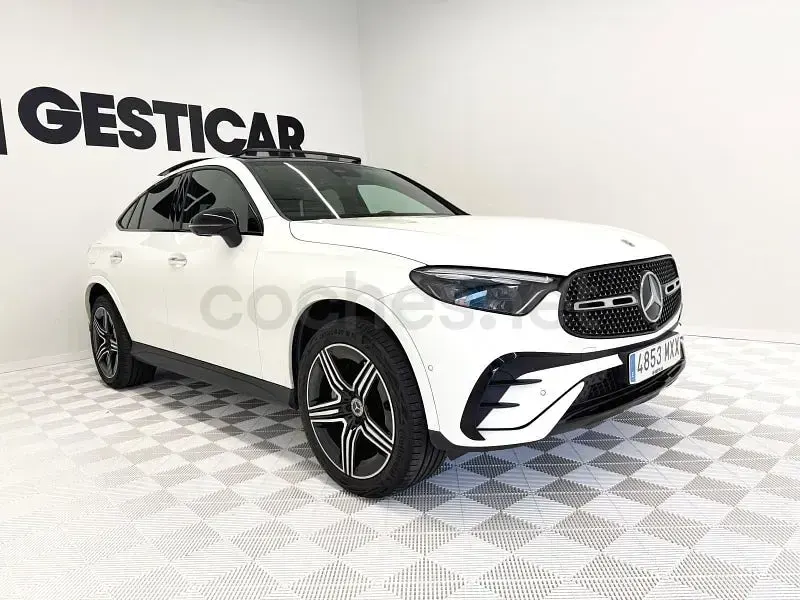 Usado Mercedes GLC300de 333 CV (244 kW) 2025 Blanco Coupe