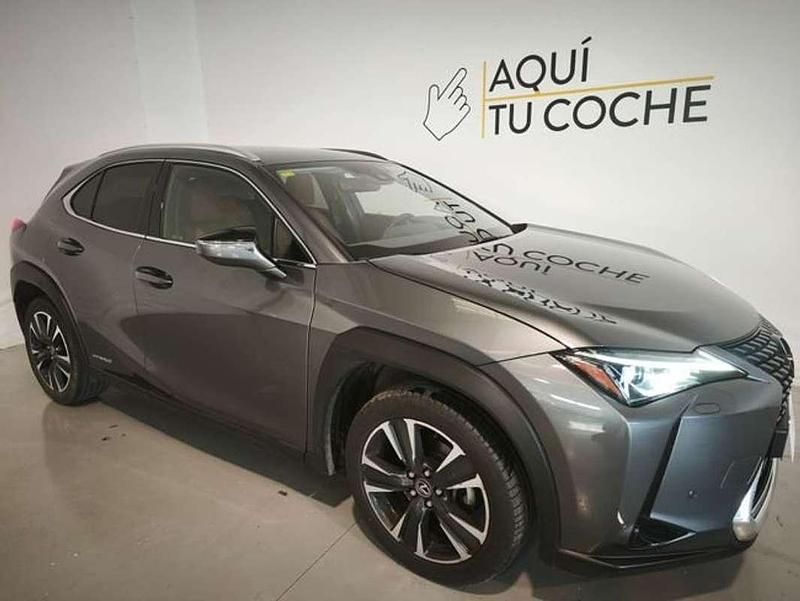 Usado Lexus UX 250h Executive Line 154 CV (113 kW) 2020 Gris SUV