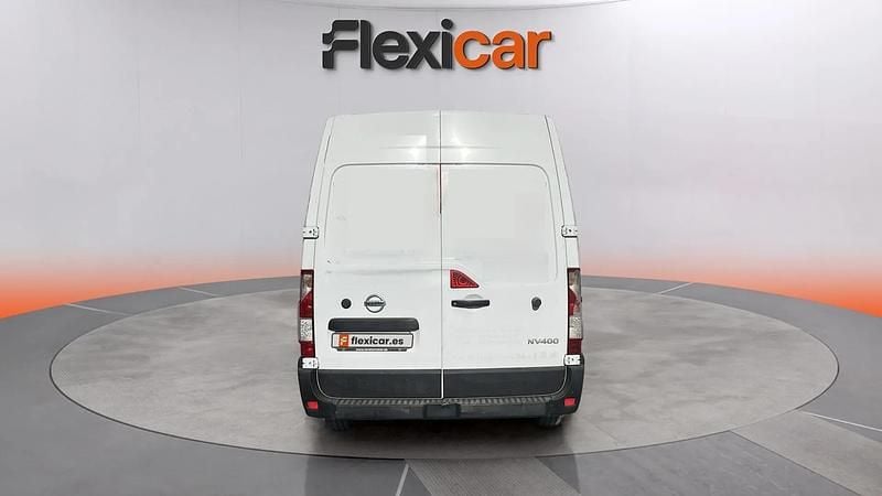 Usado Nissan NV400 136 CV (100 kW) 2021 Blanco Van