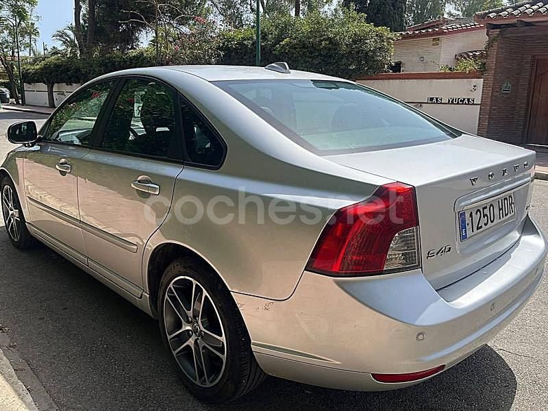 Usado Volvo S40 Business Edition 145 CV (106 kW) 2011 Gris / plata Berlina