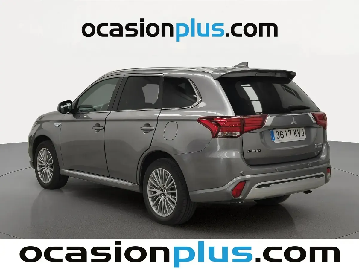 Usado Mitsubishi Outlander P-HEV 224 CV (164 kW) 2019 Gris SUV