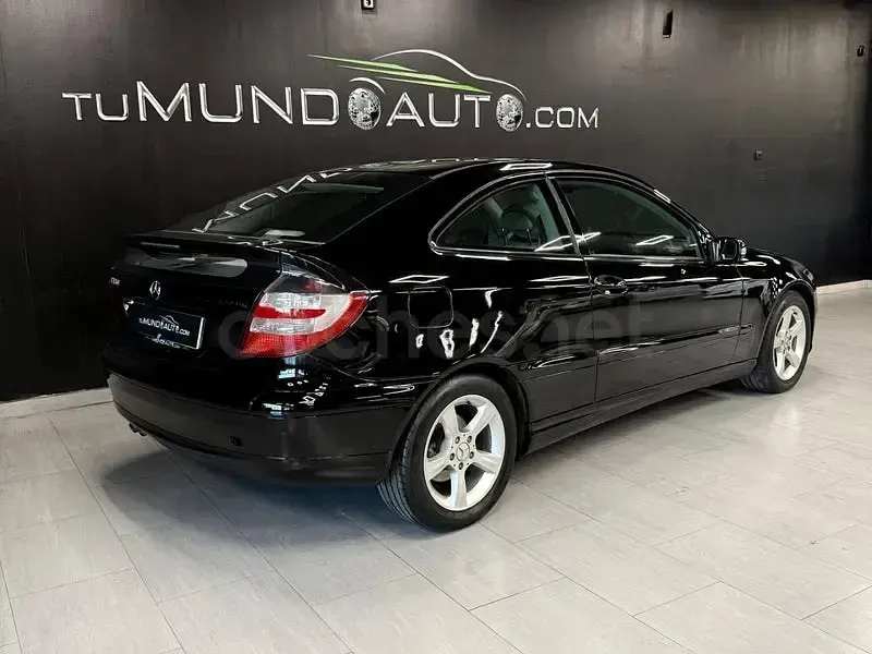 Usado Mercedes C180 Sport Edition 143 CV (105 kW) 2005 Negro Berlina