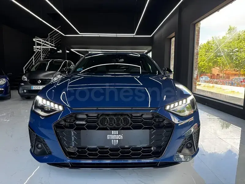 Usado Audi A4 204 HP (150 kW) 2023 Azul Carrinha