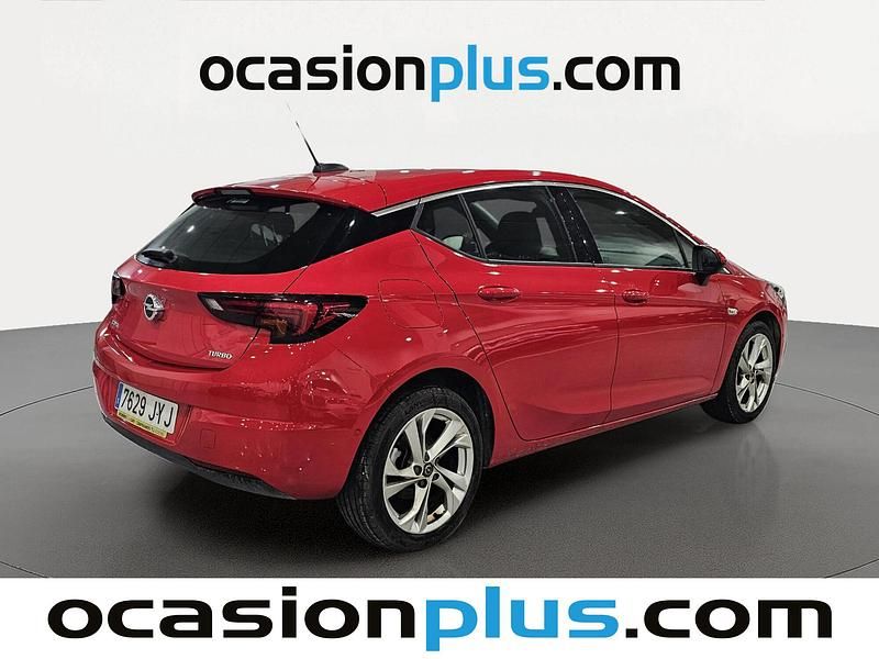 Usado Opel Astra Dynamic 125 CV (91 kW) 2017 Rojo Berlina