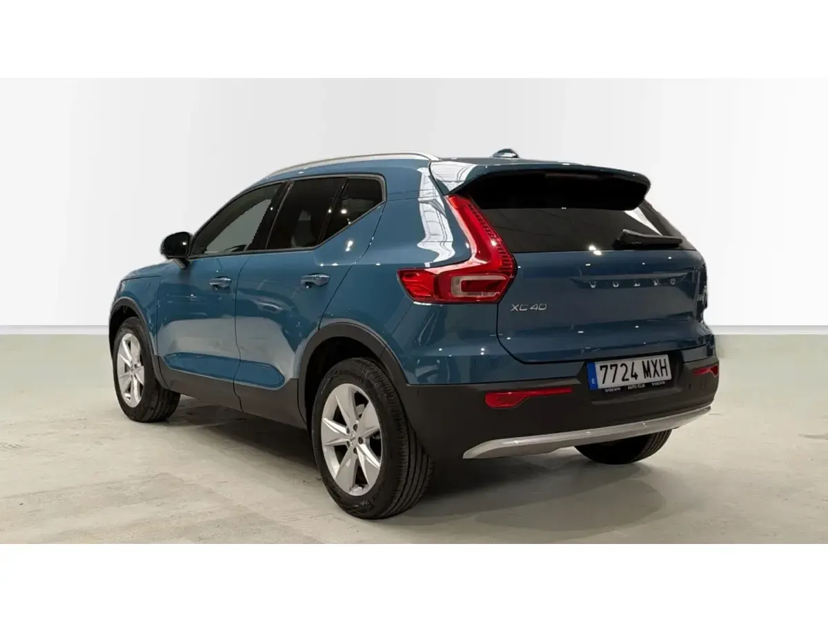 Usado Volvo XC40 Core 163 CV (119 kW) 2024 Azul SUV