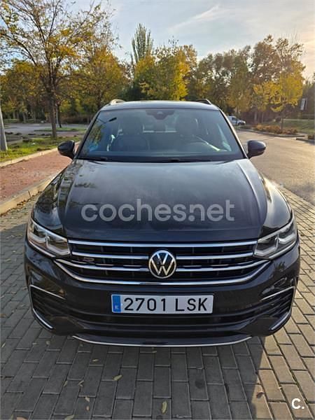 Negro Usado 2021 VW Tiguan R-line SUV | 32.000 € (Caro) - Imagen 1/4
