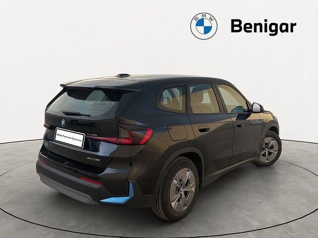 Usado BMW iX1 Comfort Edition 230 kW (313 CV) 2023 Negro SUV