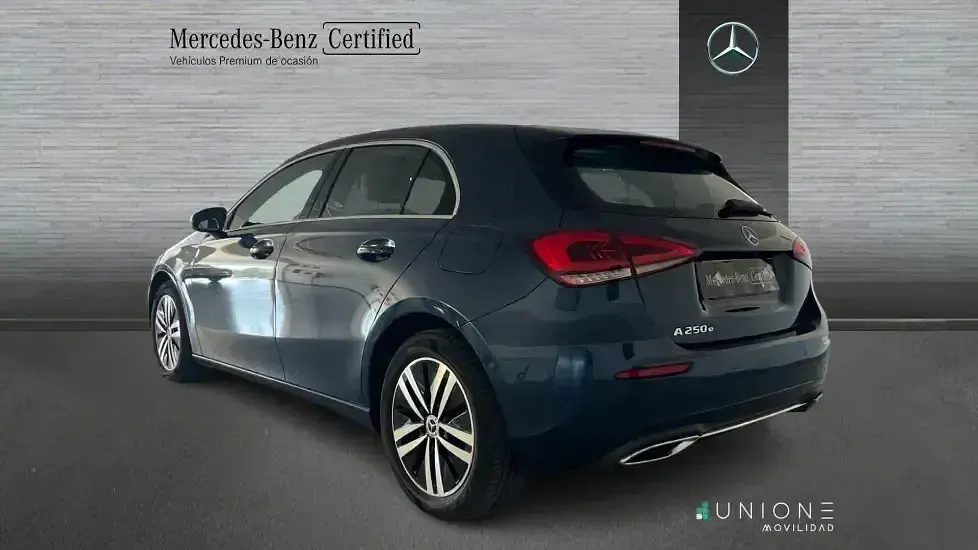 Usado Mercedes A250 Progressive 160 CV (117 kW) 2021 Azul