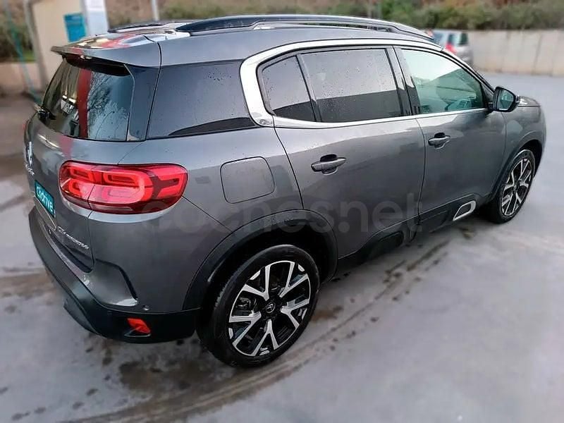 Usado Citroën C5 Aircross Shine 131 CV (96 kW) 2022 Gris / plata SUV