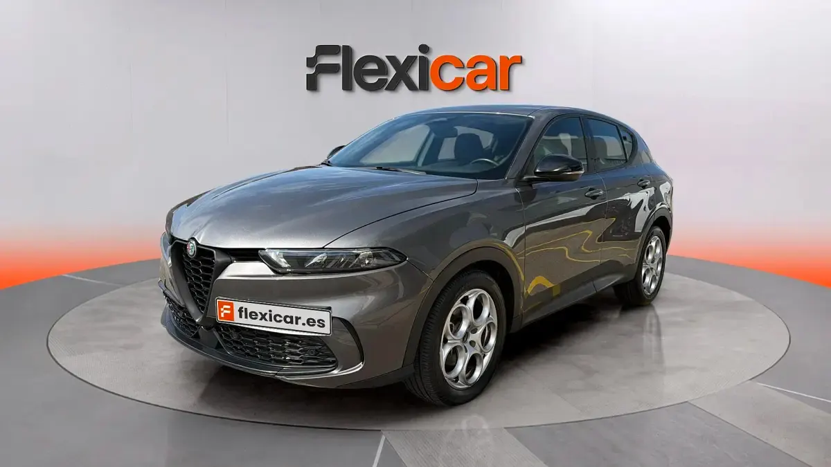 Usado Alfa Romeo Tonale Sprint 131 CV (96 kW) 2023 Gris SUV