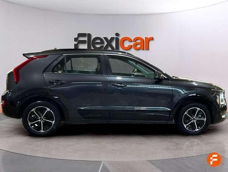 Usado Kia Niro 141 CV (103 kW) 2022 Gris SUV