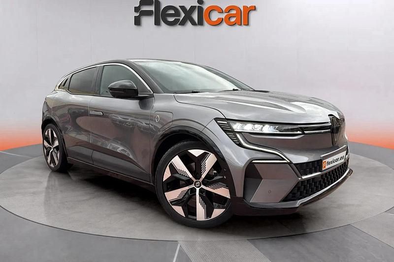 Gris Usado 2023 Renault Megane E-Tech Evolution Berlina | 21.490 € - Imagen 1/4
