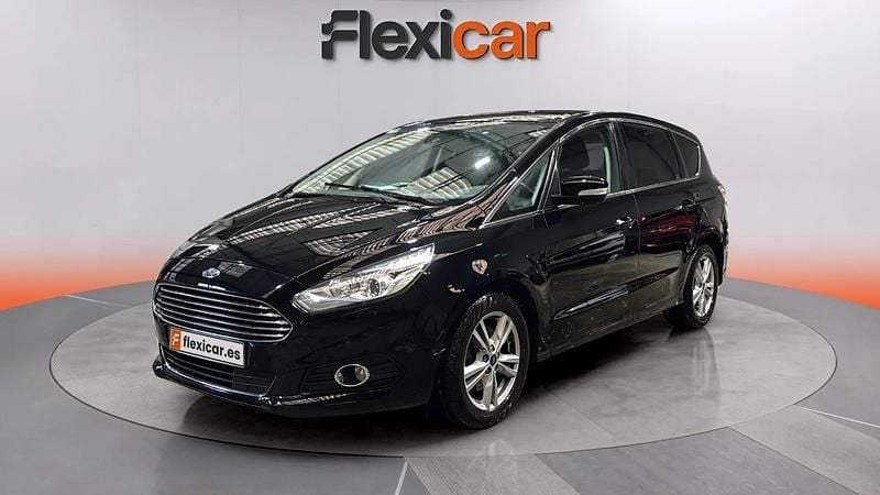 Usado Ford S-MAX Titanium 150 CV (110 kW) 2018 Negro Monovolumen