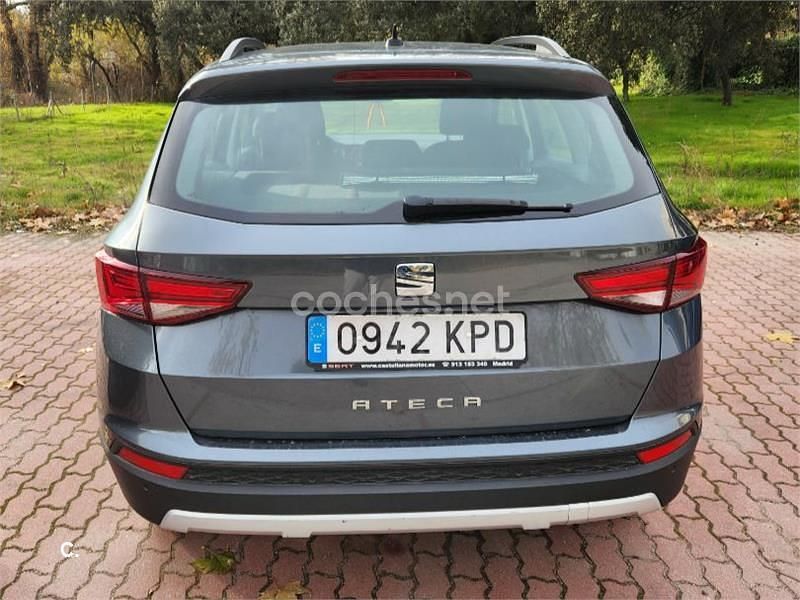 Usado Seat Ateca Style 115 CV (84 kW) 2018 Gris / plata SUV