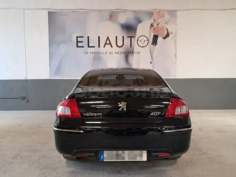 Usado Peugeot 407 Sport 140 CV (102 kW) 2010 Negro Berlina